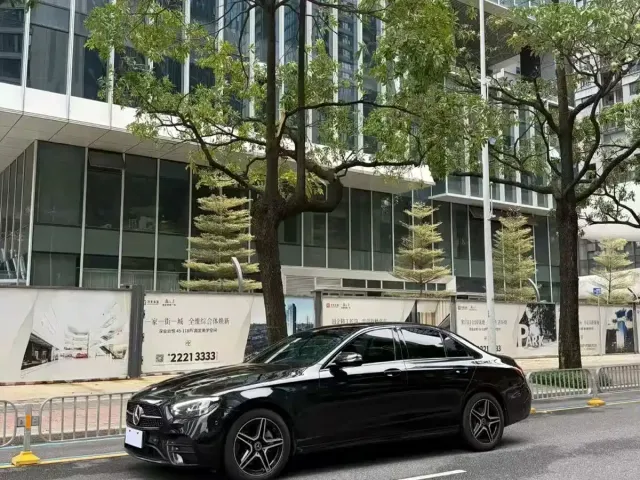Mercedes-Benz E-Class — Фото автомобиля 6