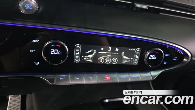 Genesis GV70 — Фото автомобиля 24