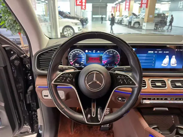 Mercedes-Benz GLS-Class — Фото автомобиля 8