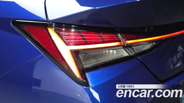 Hyundai Avante CN7 — Фото автомобиля 8