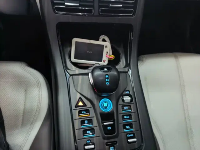 BYD Qin PLUS — Фото автомобиля 13