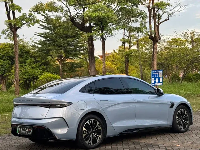 BYD Seal — Фото автомобиля 5