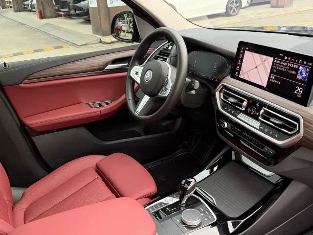 BMW X3 — Фото автомобиля 12