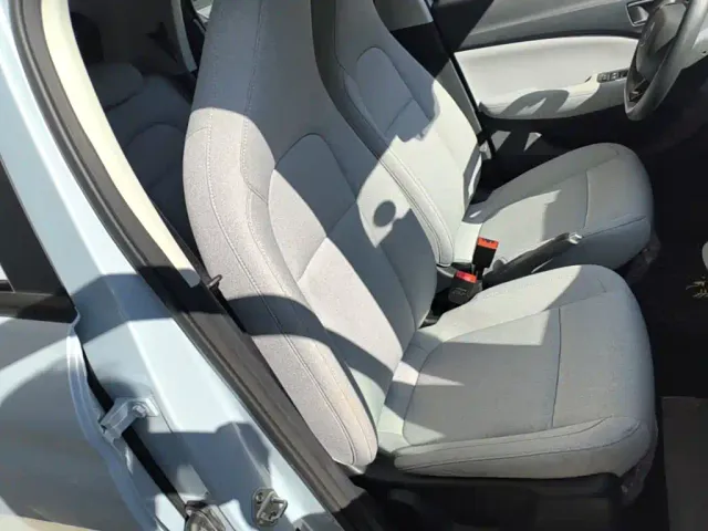 Leapmotor T03 — Фото автомобиля 24