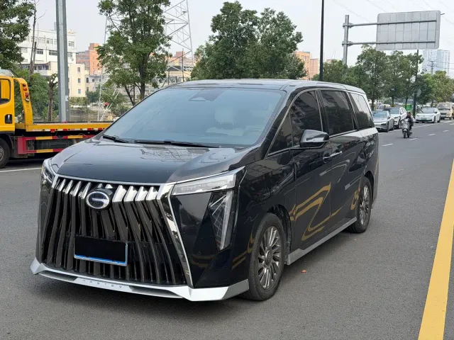 Фотография автомобиля — GAC Trumpchi M8