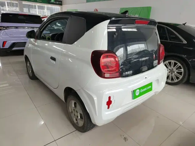 Roewe Clever — Фото автомобиля 4