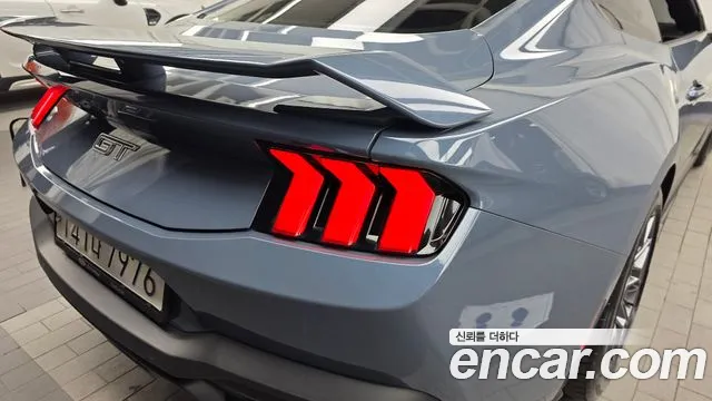 Ford Mustang Mustang 7 поколение 5.0 GT Premium Купе — Фото автомобиля 20