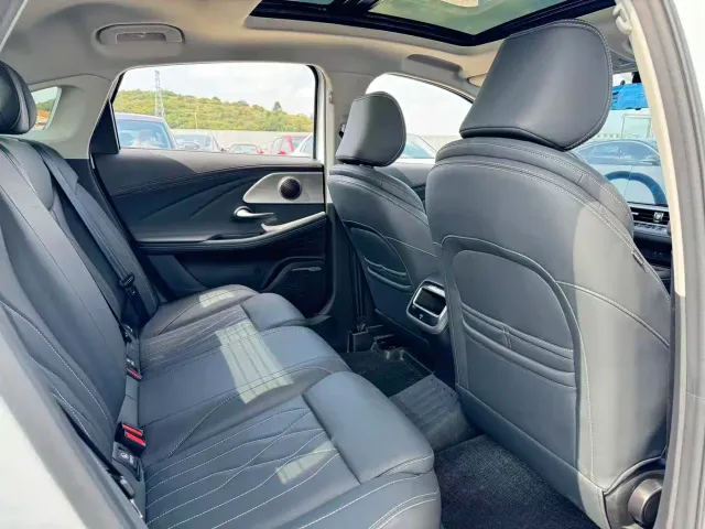 Chery Arrizo 8 — Фото автомобиля 7