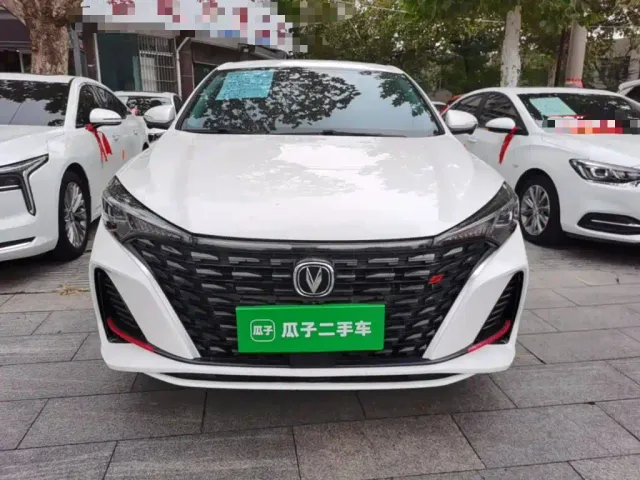 Changan Eado — Фото автомобиля 2