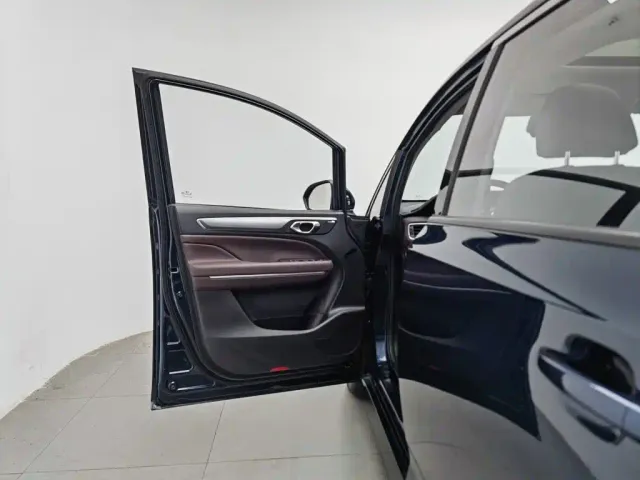 GAC Trumpchi M6 — Фото автомобиля 8