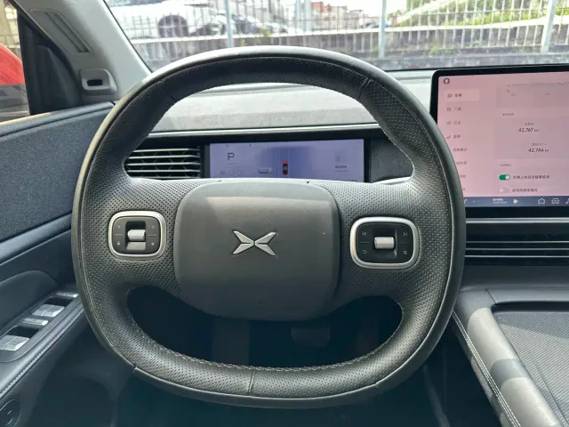 Xpeng G6 — Фото автомобиля 9