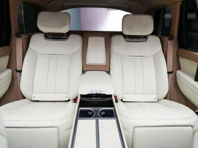 Land Rover Range Rover — Фото автомобиля 16
