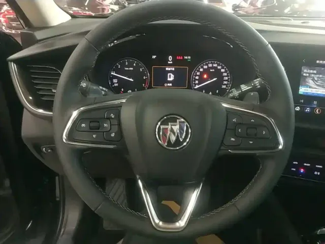 Buick Envision Plus — Фото автомобиля 10