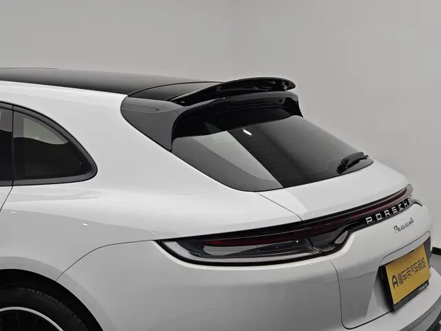 Porsche Panamera — Фото автомобиля 12