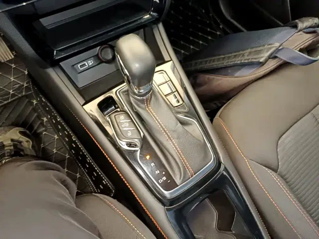 Roewe RX3 — Фото автомобиля 13