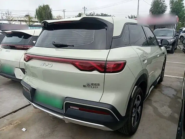 BYD Yuan UP — Фото автомобиля 6