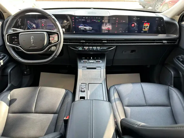 Lincoln Corsair — Фото автомобиля 8