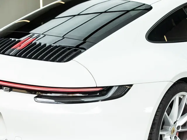 Porsche 911 — Фото автомобиля 6