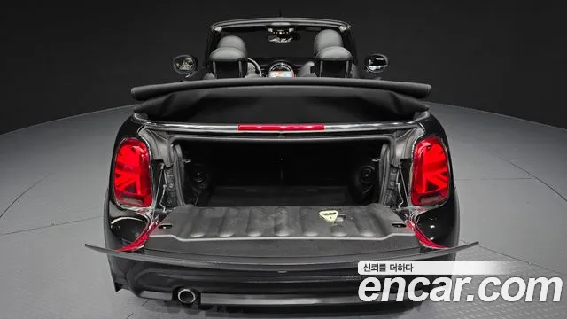 Mini Cooper Convertible — Фото автомобиля 17