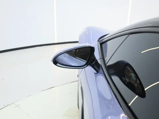 BYD Yangwang U9 — Фото автомобиля 12