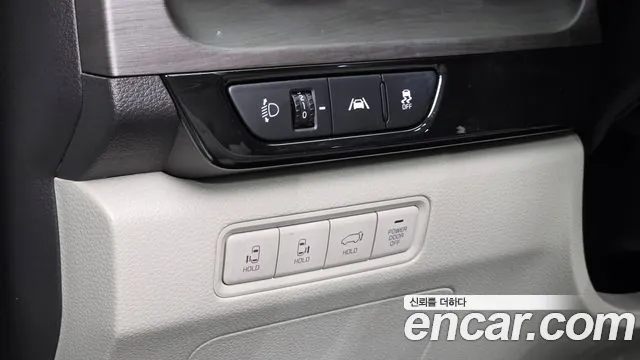 Kia Canival — Фото автомобиля 3