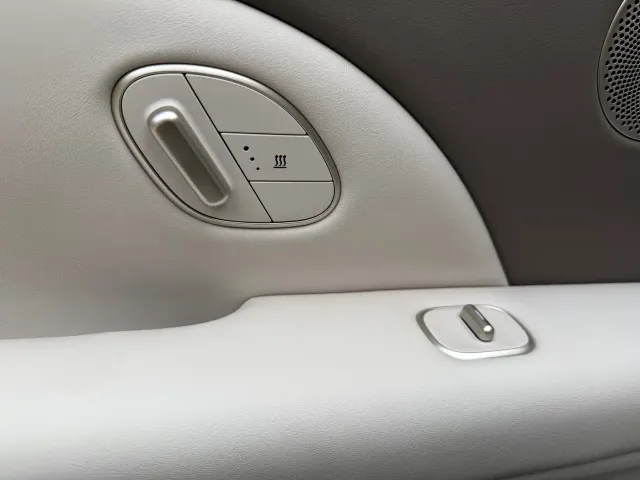 IM Motors LS6 — Фото автомобиля 8