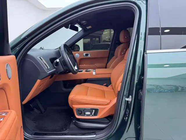 Li Auto L7 — Фото автомобиля 7