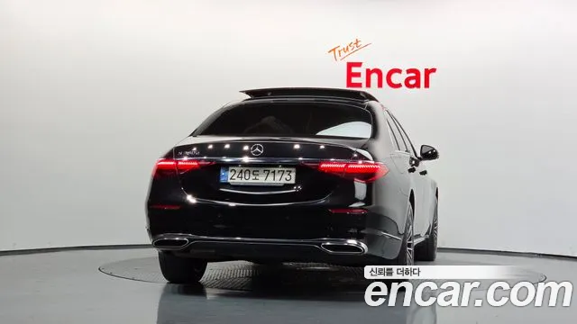 Mercedes-Benz S-Class — Фото автомобиля 3