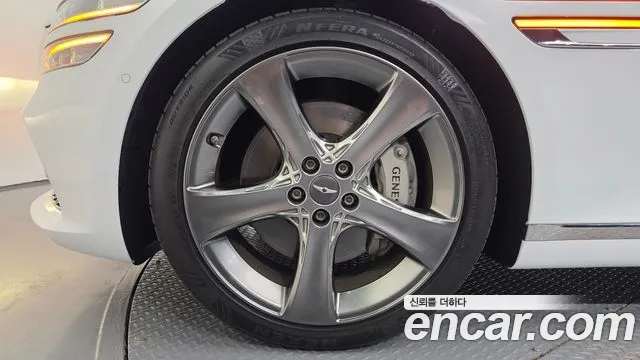 Genesis G80 Бензин 3.5 турбо AWD — Фото автомобиля 5