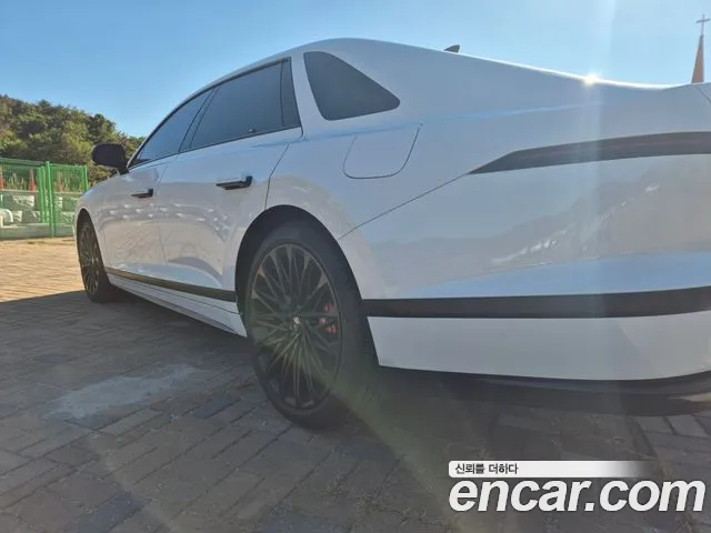 Фотография автомобиля — Hyundai Grandeur GN7