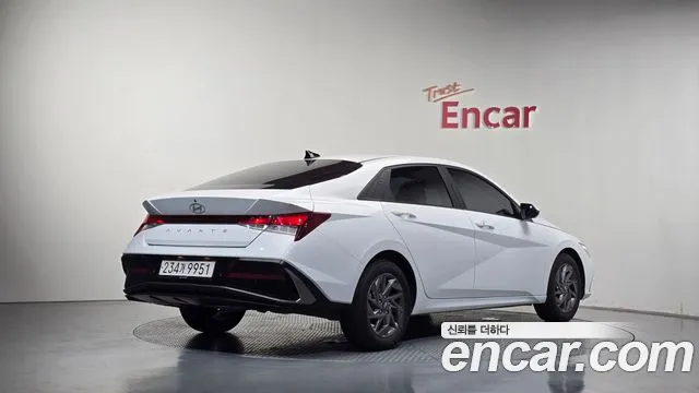 Фотография автомобиля — Hyundai AVANTE