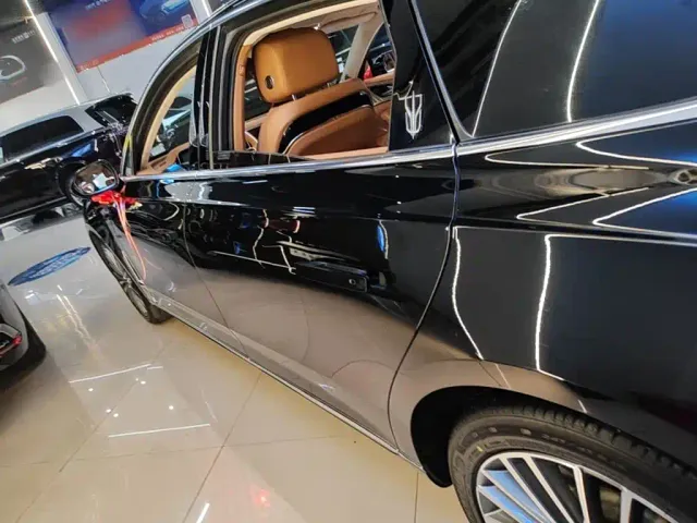 Hongqi H9 — Фото автомобиля 4