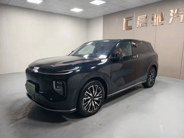 Фотография автомобиля — Changan Qiyuan Q07