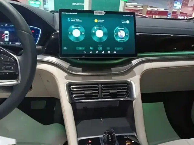 BYD Song PLUS — Фото автомобиля 12