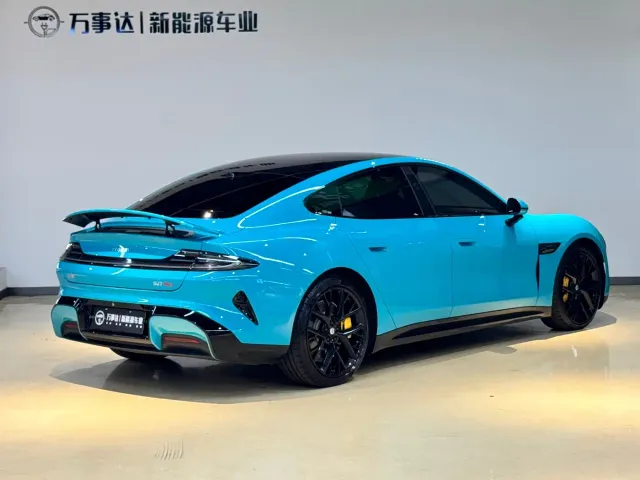 Xiaomi SU7 — Фото автомобиля 4