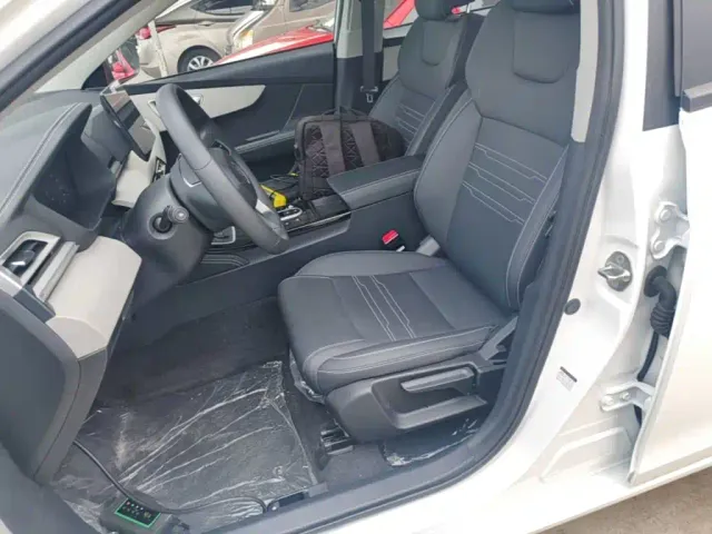 BYD Qin PLUS — Фото автомобиля 14