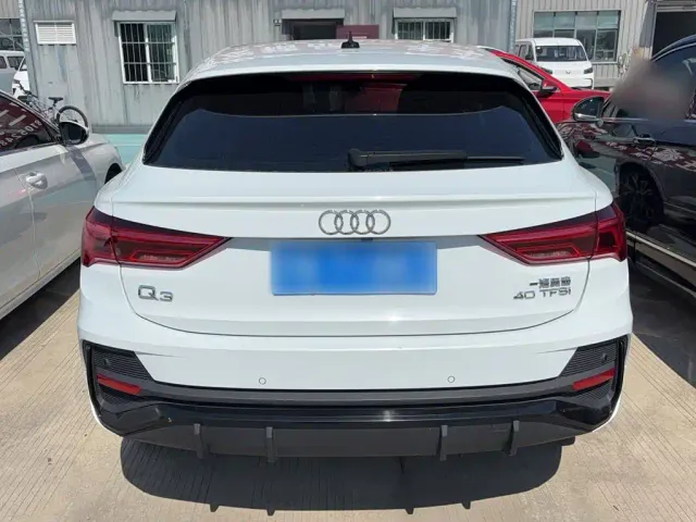 Audi Q3 Sportback — Фото автомобиля 3