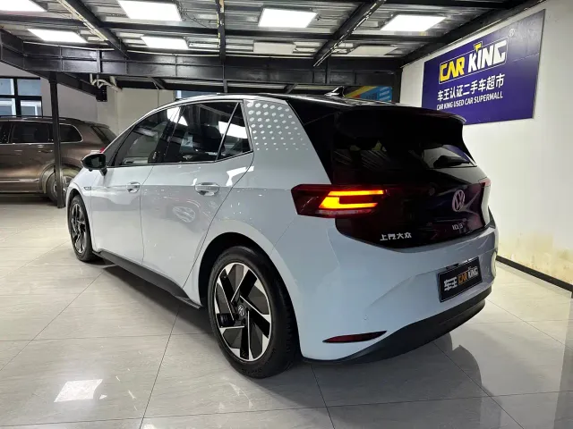Volkswagen ID.3 — Фото автомобиля 12