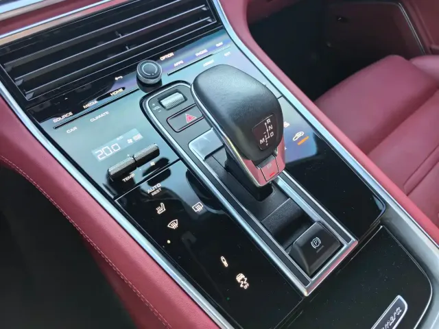 Porsche Panamera — Фото автомобиля 14