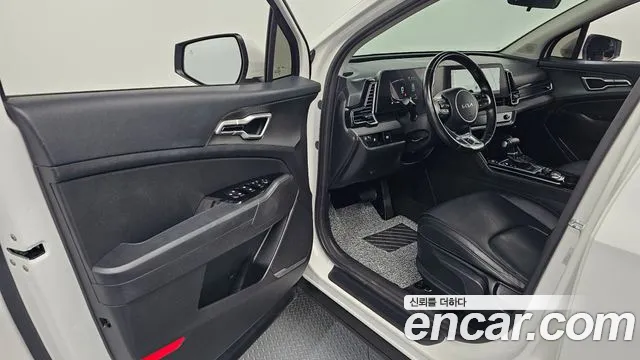 Kia Sportage Sportage 5-е поколение Бензин 1.6 турбо 2WD — Фото автомобиля 10