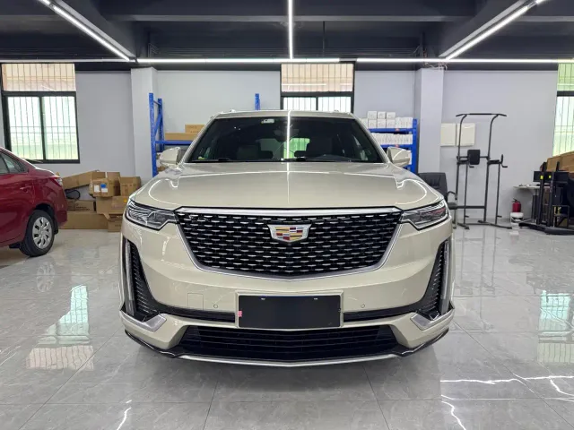Cadillac XT6 — Фото автомобиля 2