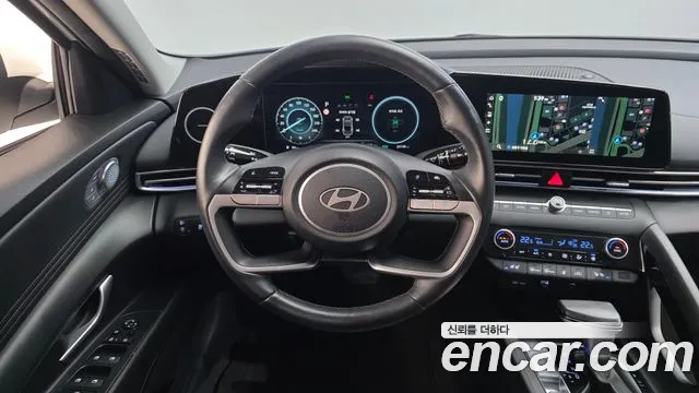 Hyundai Avante CN7 — Фото автомобиля 13