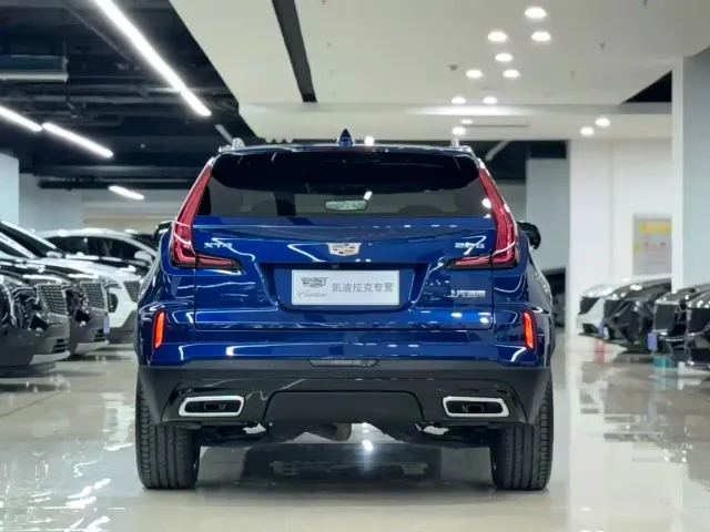 Cadillac XT4 — Фото автомобиля 4