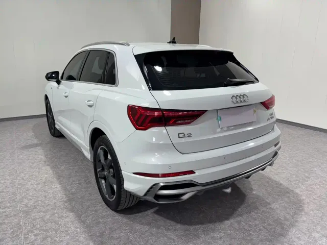 Audi Q3 — Фото автомобиля 5