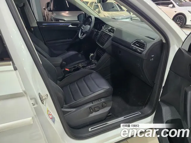 Volkswagen Tiguan Tiguan 2 поколение 2.0 TDI Prestige — Фото автомобиля 18