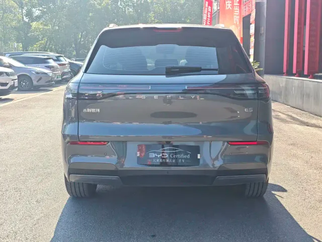 Geely Galaxy E5 — Фото автомобиля 10