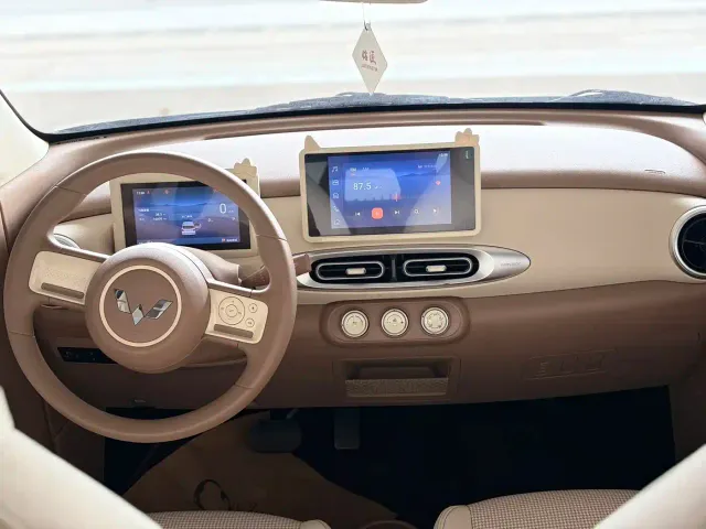Wuling Hongguang Mini EV — Фото автомобиля 8