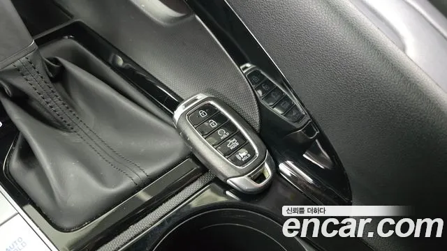 Hyundai Avante CN7 — Фото автомобиля 21