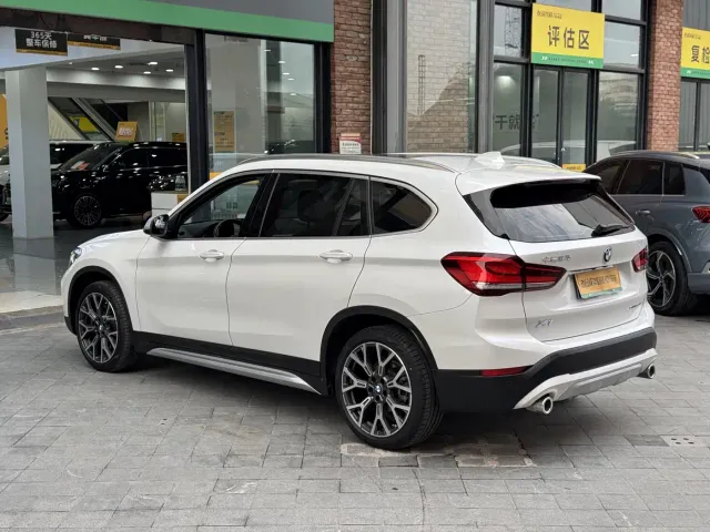 BMW X1 — Фото автомобиля 6