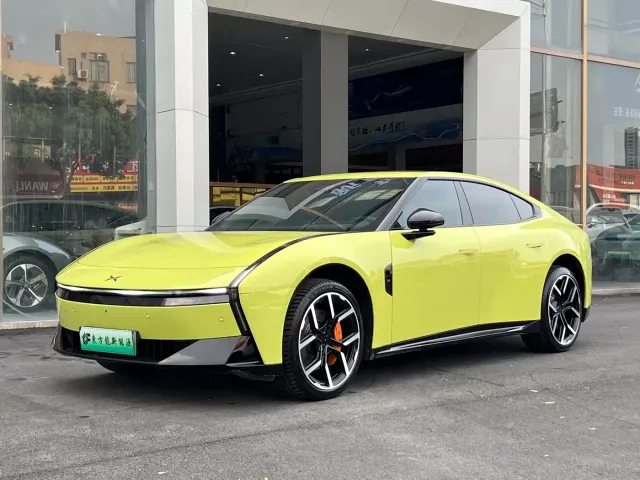 Xpeng P7 — Фото автомобиля 14